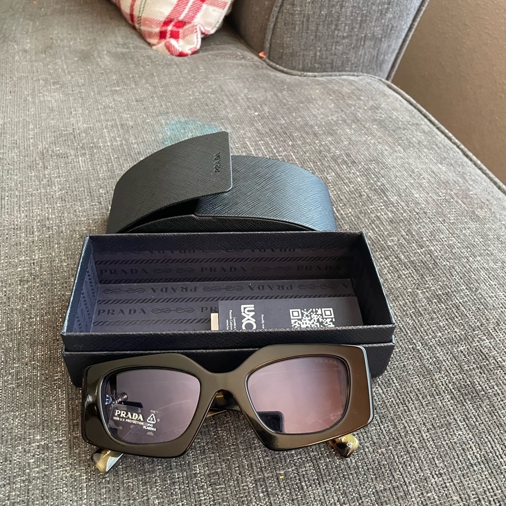 Prada Pr 15ys